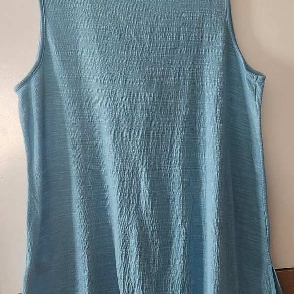 Cable & Gauge. Sleeveless Tank. Size Medium. Gently Used. - Picture 5 of 9